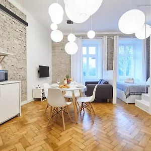 Unique Brick 2 - Old Town & Market Square Apartment