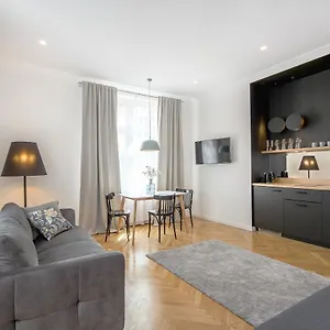 Wanderlust Apartment
