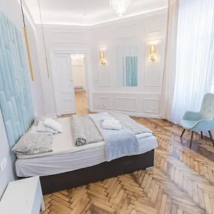 Royal Apartament