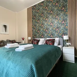 Gertrudy 10 - 1-minute Walk To The Old Town Apartment