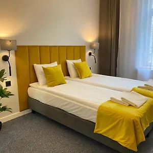 Old Town Bis Apartman